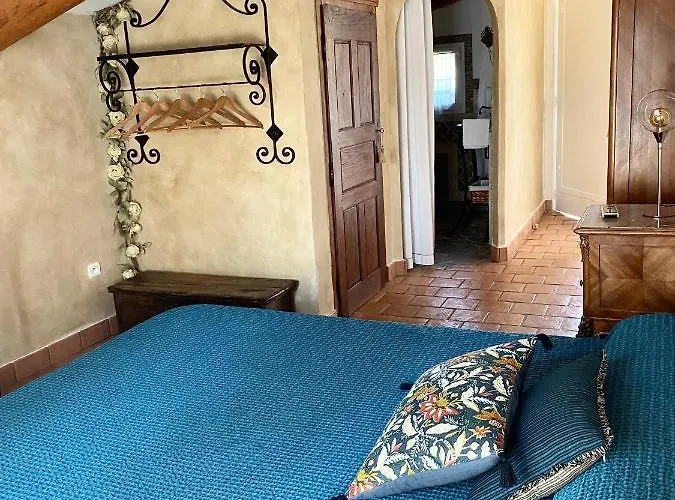 D'hôtes Et De Charme - A Mandria Couette-café Murato