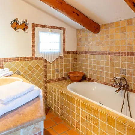 D'hotes Et De Charme - A Mandria 4*