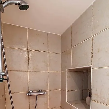 D'hotes Et De Charme - A Mandria 4*