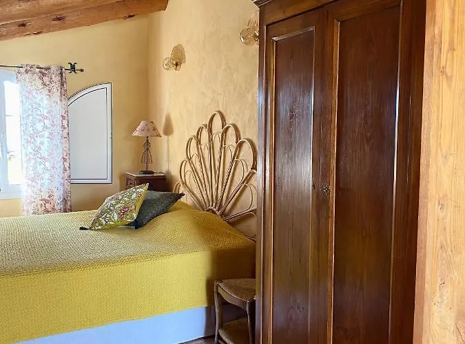 D'hotes Et De Charme - A Mandria Panzió Murato